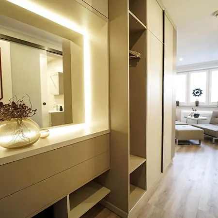 Seestrasse Am Scharmuetzelsee Apartamento *